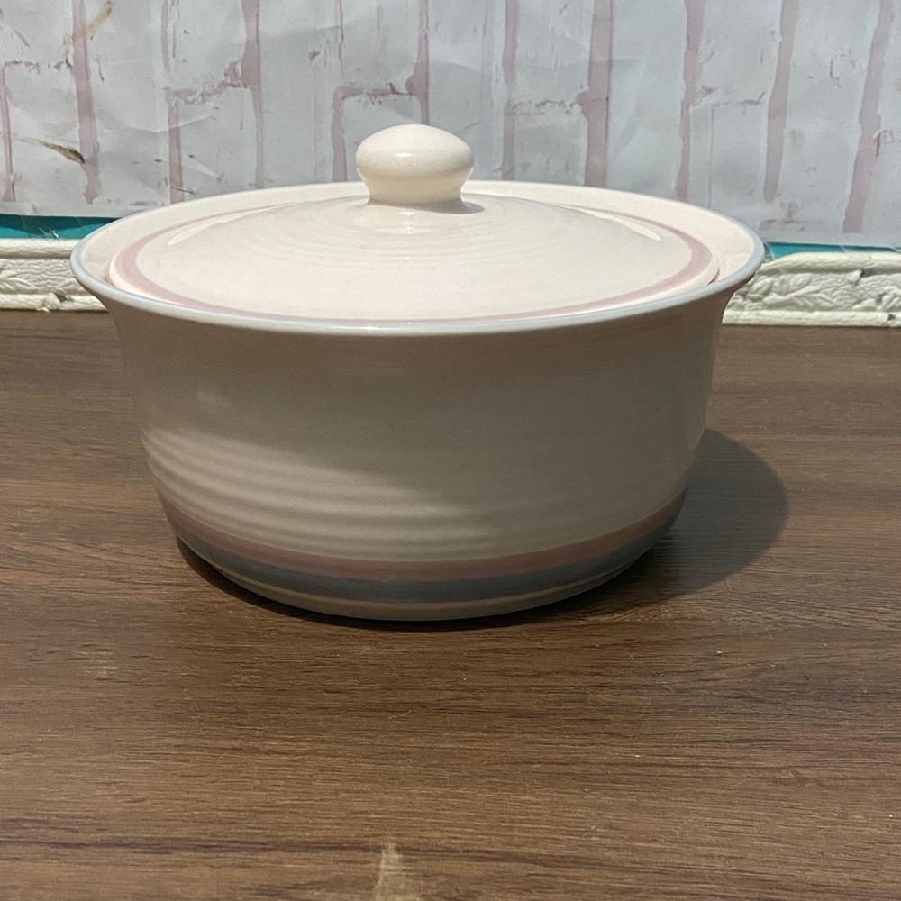 Pfaltzgraff VTG Aura Stoneware Casserole Baking Dish W/Lid
